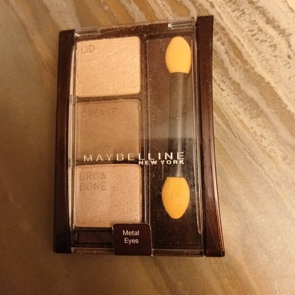Maybelline Metal Eyes Eyeshadow Trio WF053 Expert Wear Pink Champagne Mauve - Picture 1 of 2